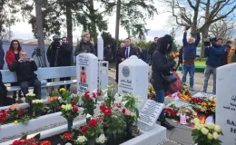 Hanau’da ırkçı terör saldırısında hayatını kaybedenler için anma töreni düzenlendi