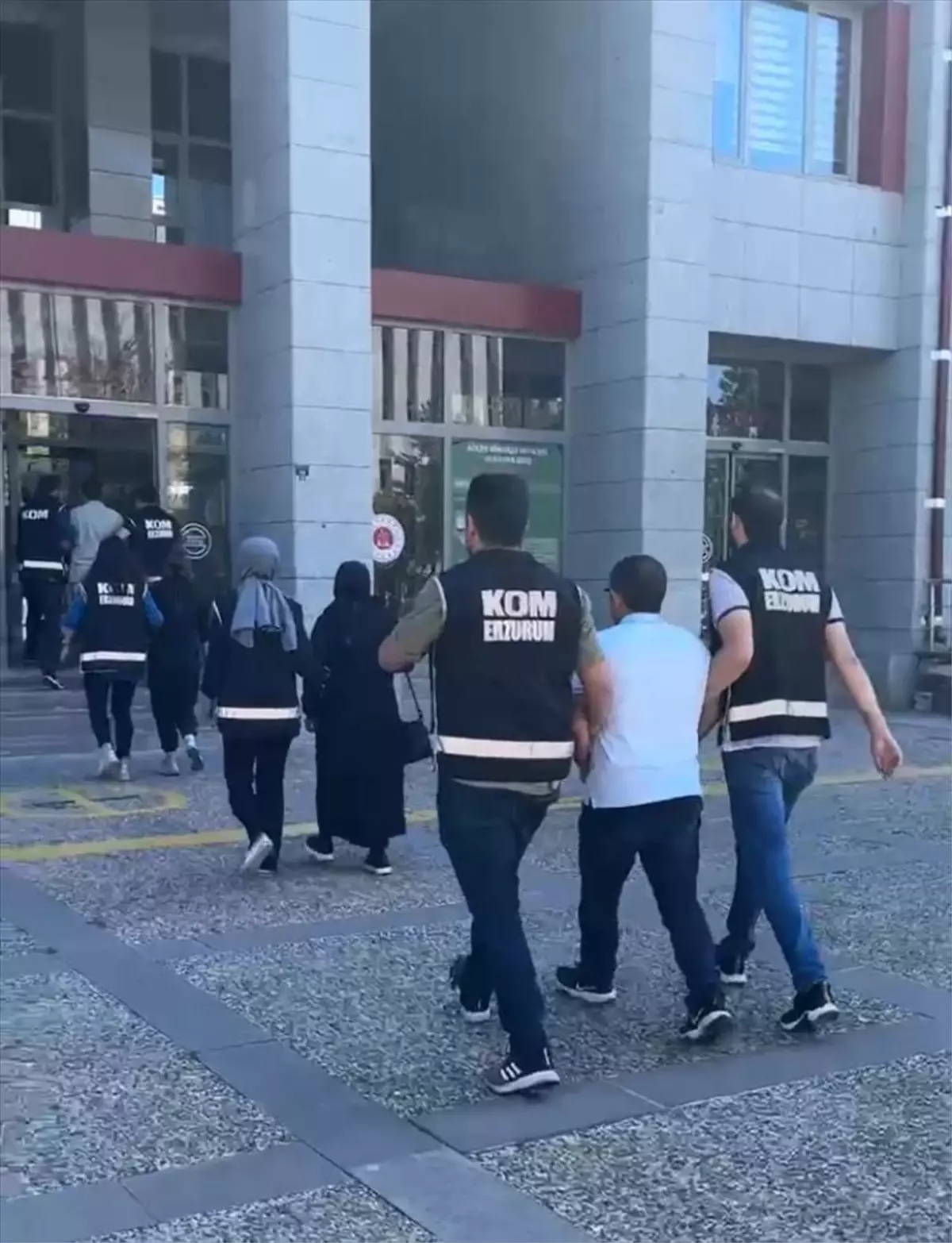 Erzurum’da FETÖ Operasyonu: 4 Zanlıdan Birisi Tutuklandı