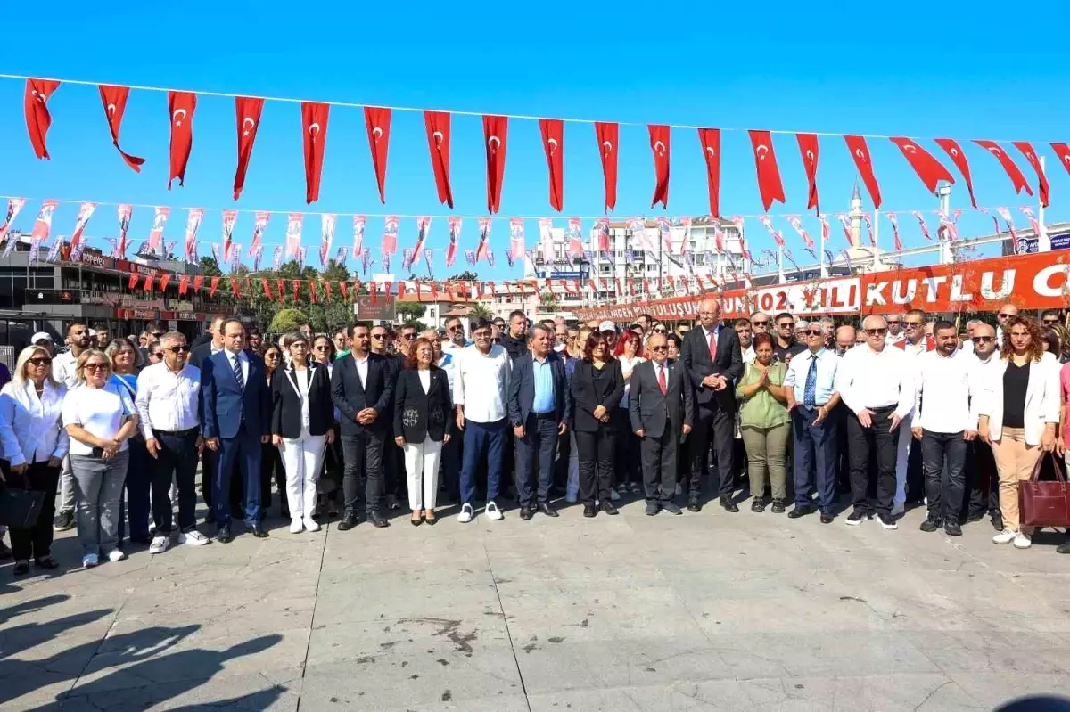 Efeler Belediye Başkanı Anıl Yetişkin, CHP’nin 101. kuruluş yıl dönümü törenine katıldı